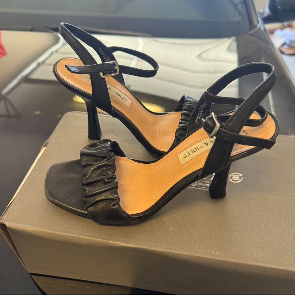 Chelsea & Violet Black Heels with Strappy Design
